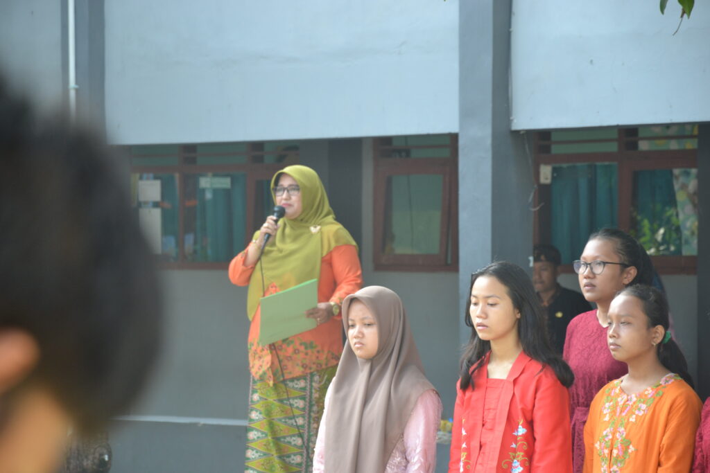 Pembina Upacara